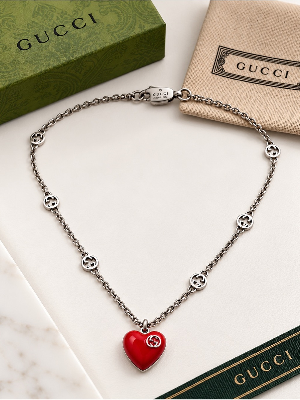 NWT Gucci Silver-Tone Chain Necklace with Red Heart Charm